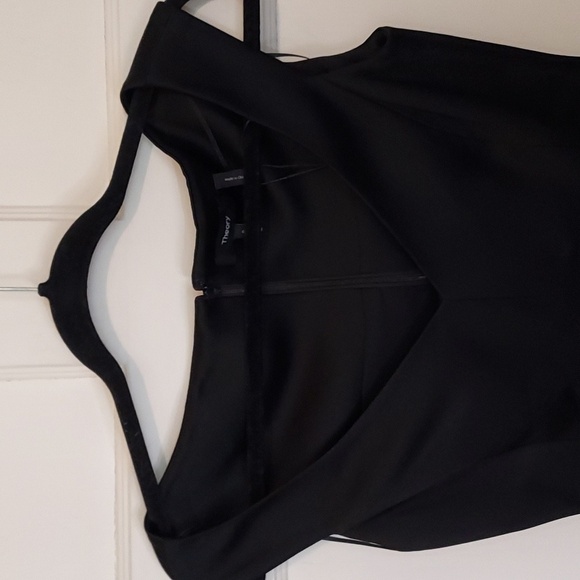 Theory Panel Off The Shoulder Shell in Black Crepe Satin - Picture 7 of 12